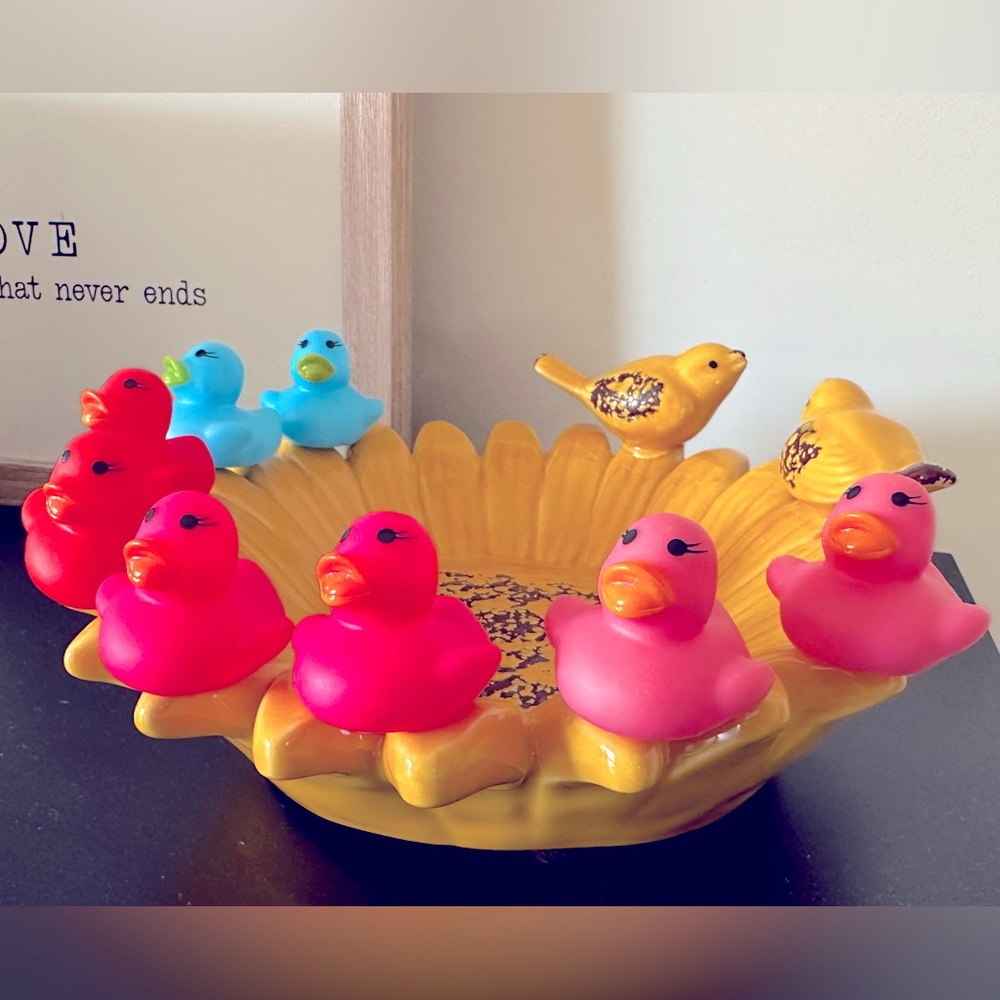 8 bright lovely mini rubber ducks set light pink, blue, hot pink & red 🎀🩵🩷❤️
